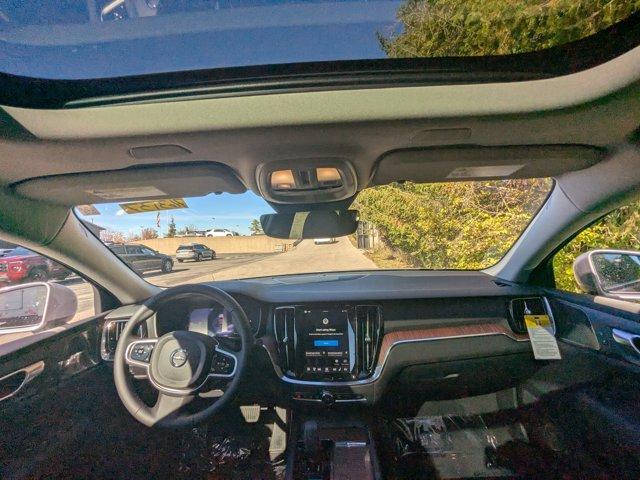 new 2026 Volvo V60 Cross Country car