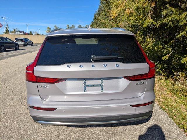 new 2026 Volvo V60 Cross Country car