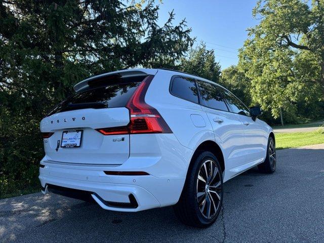 new 2025 Volvo XC60 car, priced at $55,525