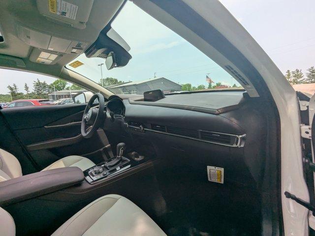 new 2025 Mazda CX-30 car