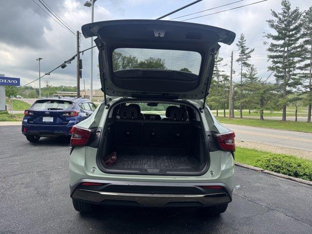 used 2025 Chevrolet Trax car, priced at $24,550