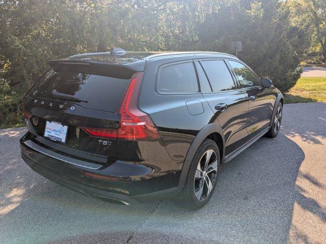 used 2020 Volvo V60 Cross Country car, priced at $26,499