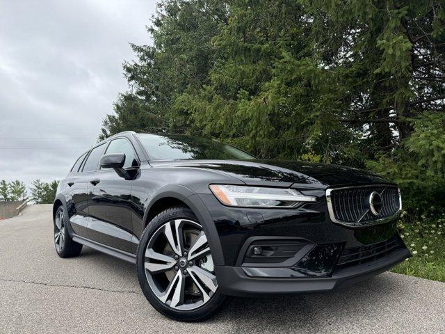 new 2025 Volvo V60 Cross Country car, priced at $54,025