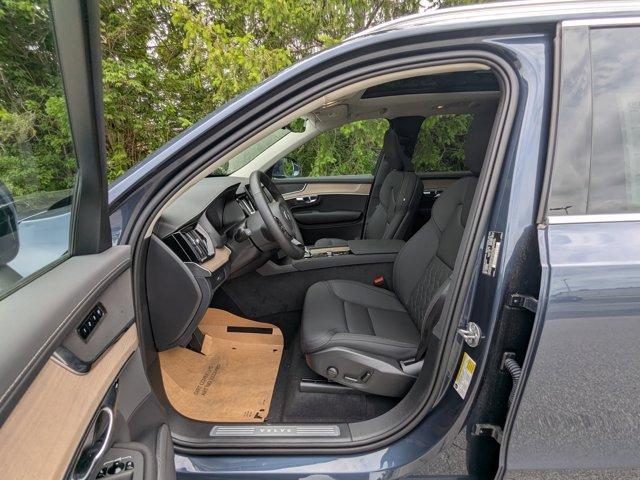 new 2025 Volvo XC90 car