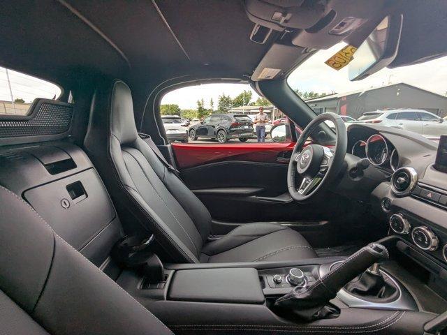 new 2025 Mazda MX-5 Miata car