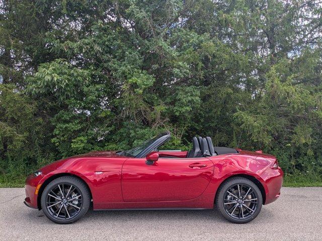 new 2025 Mazda MX-5 Miata car