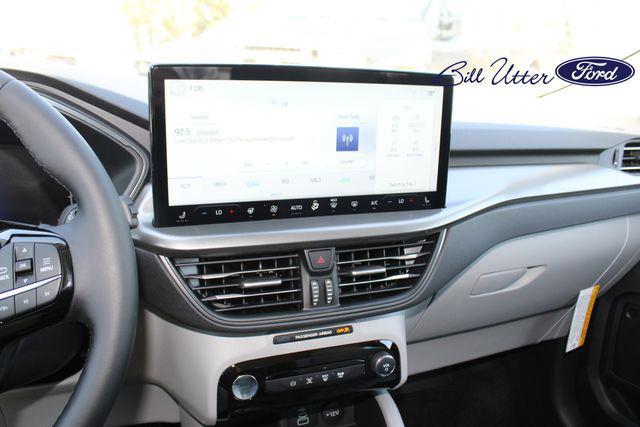 new 2025 Ford Escape car, priced at $33,641