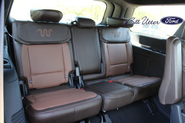 new 2025 Ford Expedition car, priced at $85,650