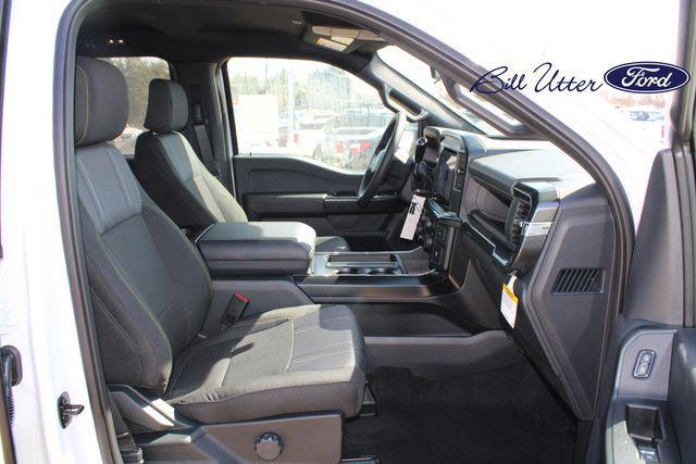 new 2025 Ford F-150 car, priced at $49,939
