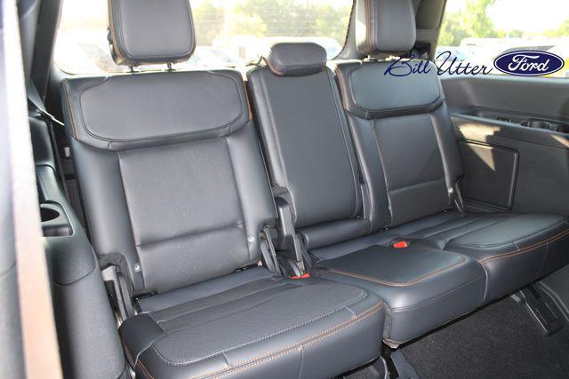 new 2025 Ford Expedition car, priced at $83,545