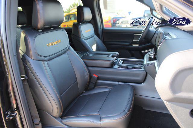 new 2025 Ford Expedition car, priced at $83,545