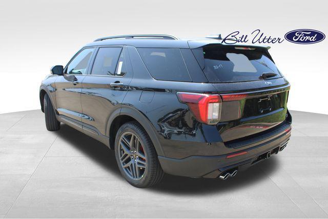 new 2025 Ford Explorer car, priced at $55,676
