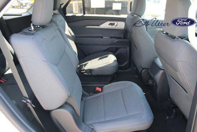 new 2025 Ford Explorer car, priced at $40,364