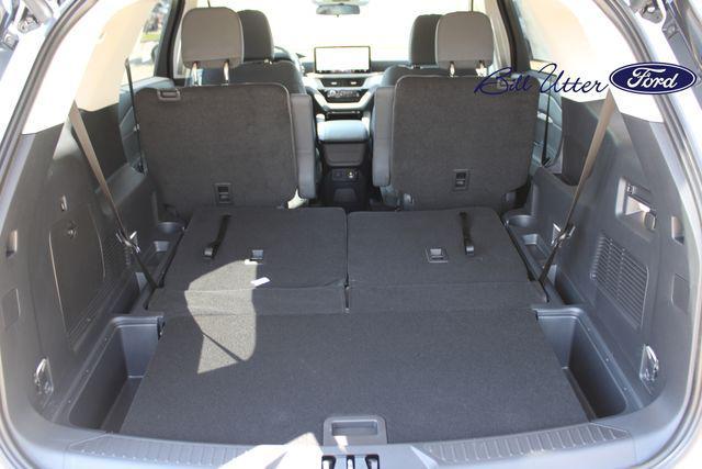 new 2025 Ford Explorer car, priced at $40,364
