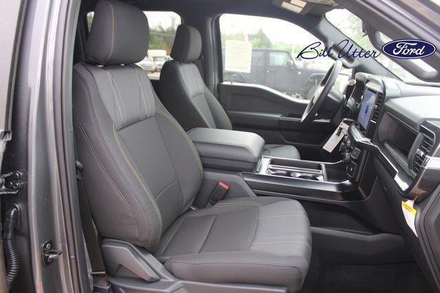 new 2025 Ford F-150 car, priced at $47,212