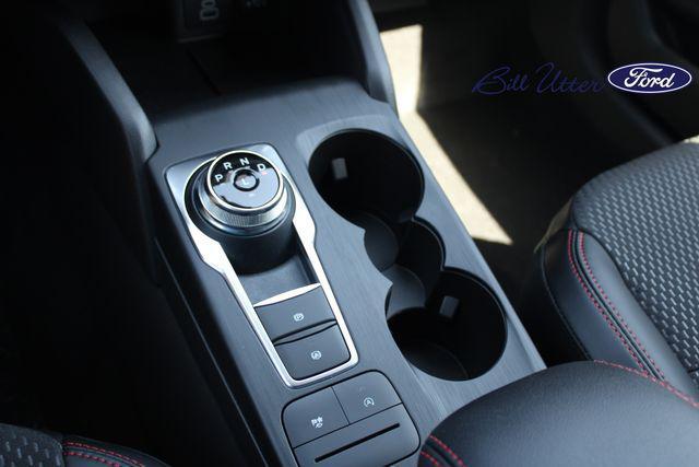new 2025 Ford Escape car, priced at $29,950