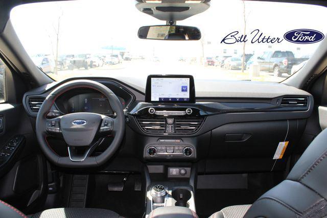 new 2025 Ford Escape car, priced at $29,950