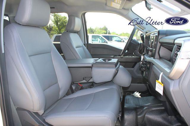 new 2025 Ford F-350 car, priced at $64,041