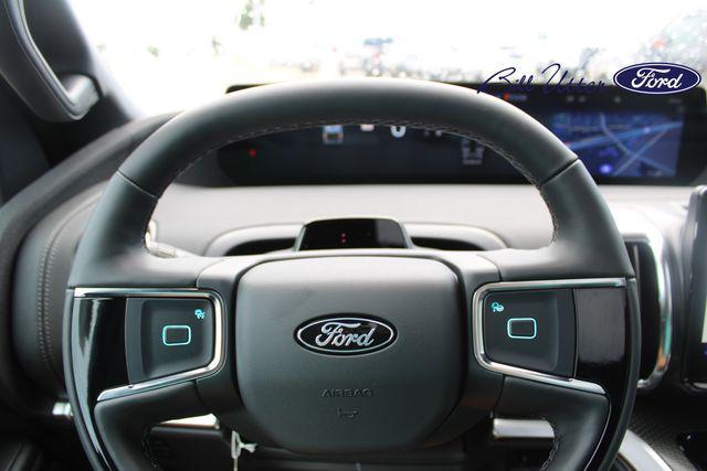 new 2025 Ford Expedition car, priced at $81,510