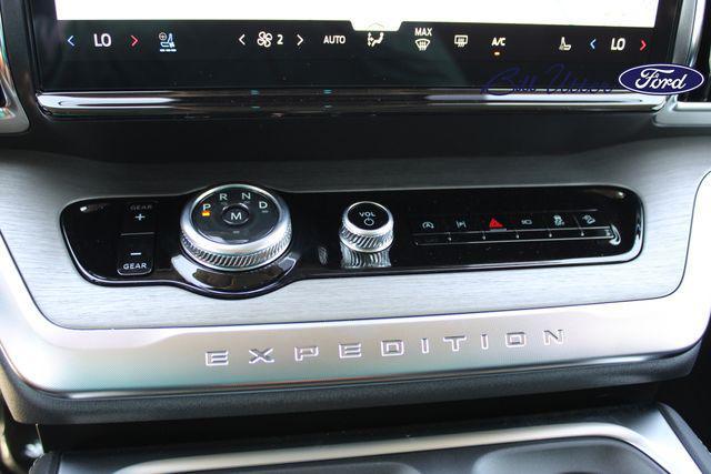 new 2025 Ford Expedition Max car, priced at $80,940