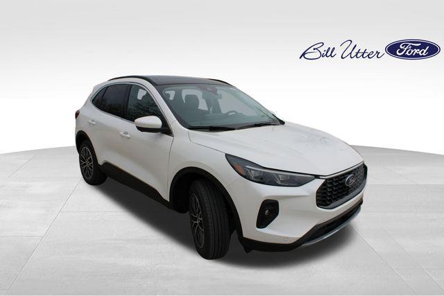 new 2025 Ford Escape car, priced at $39,936