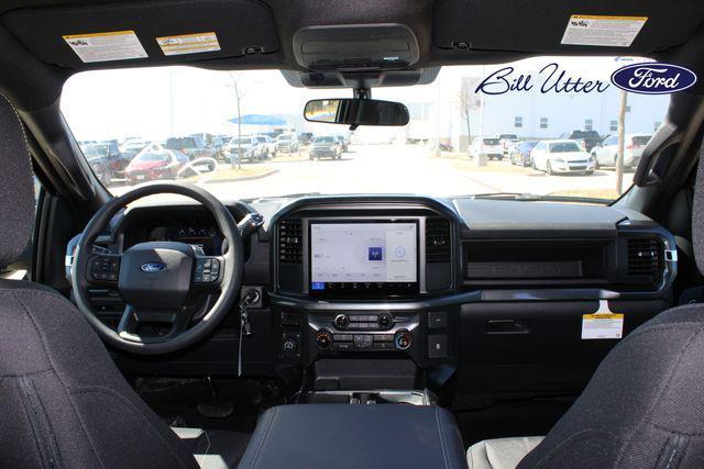 new 2025 Ford F-150 car, priced at $49,939
