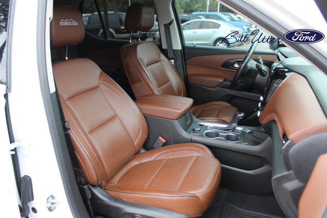 used 2019 Chevrolet Traverse car, priced at $18,136