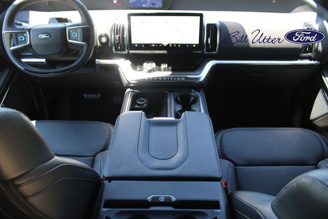 new 2025 Ford Expedition car, priced at $81,010