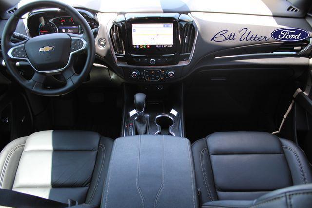 used 2023 Chevrolet Traverse car, priced at $31,981