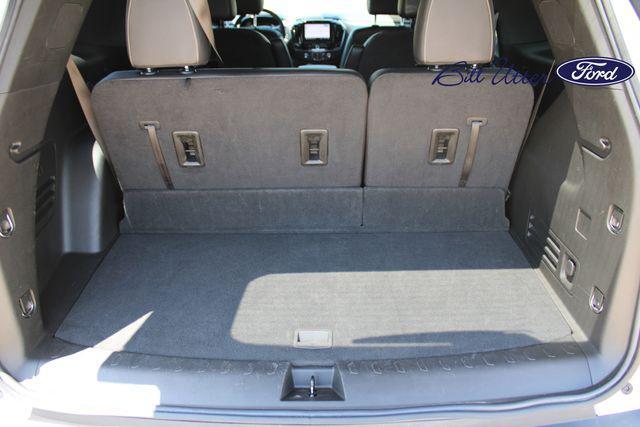 used 2023 Chevrolet Traverse car, priced at $31,981