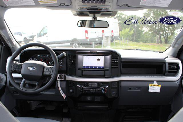 new 2025 Ford F-250 car, priced at $62,455
