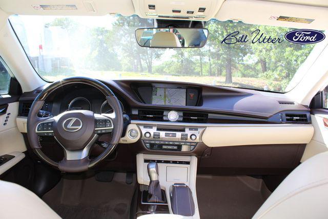 used 2017 Lexus ES 350 car, priced at $18,881