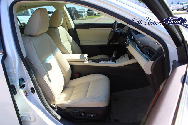 used 2017 Lexus ES 350 car, priced at $18,881