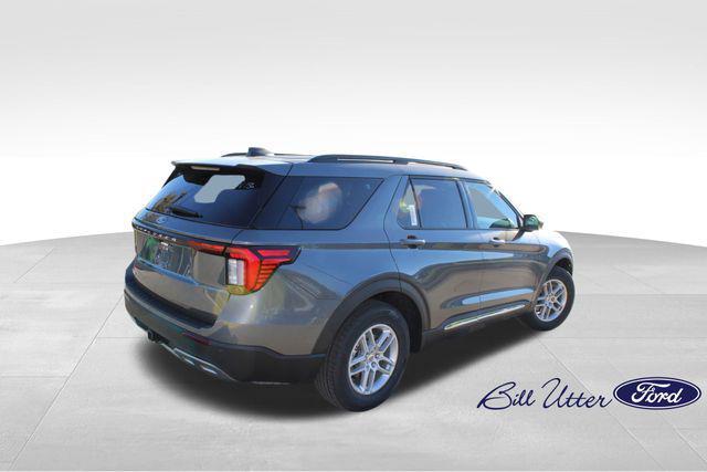 new 2025 Ford Explorer car, priced at $40,974