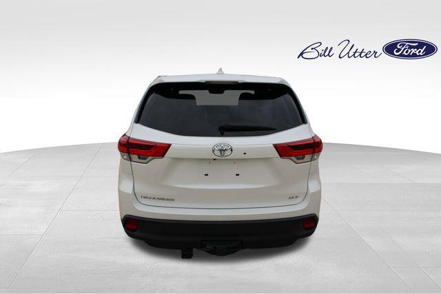 used 2019 Toyota Highlander car, priced at $27,481