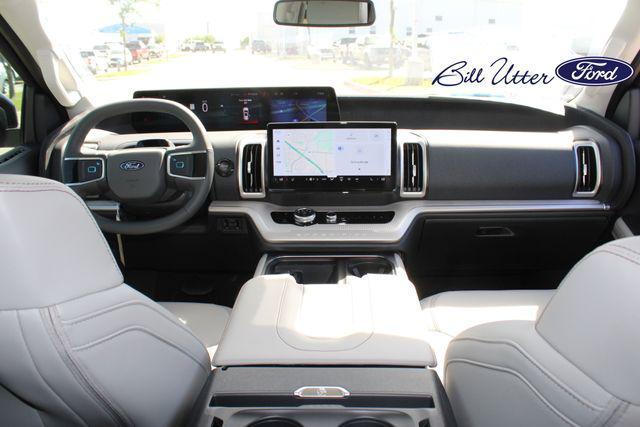 new 2025 Ford Expedition car, priced at $68,905