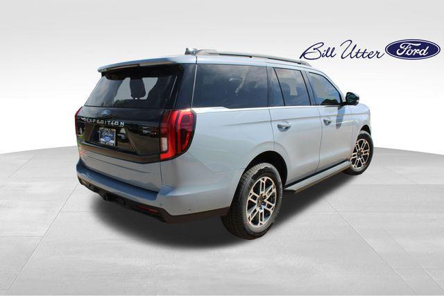 new 2025 Ford Expedition car, priced at $68,905