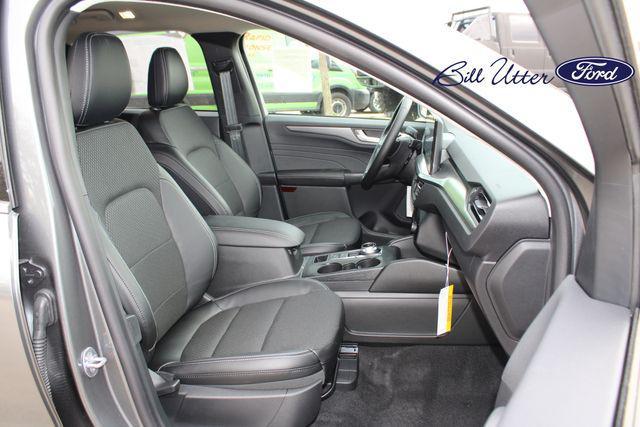 new 2025 Ford Escape car, priced at $30,778