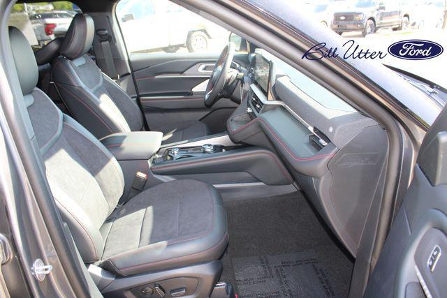 new 2025 Ford Explorer car, priced at $56,345