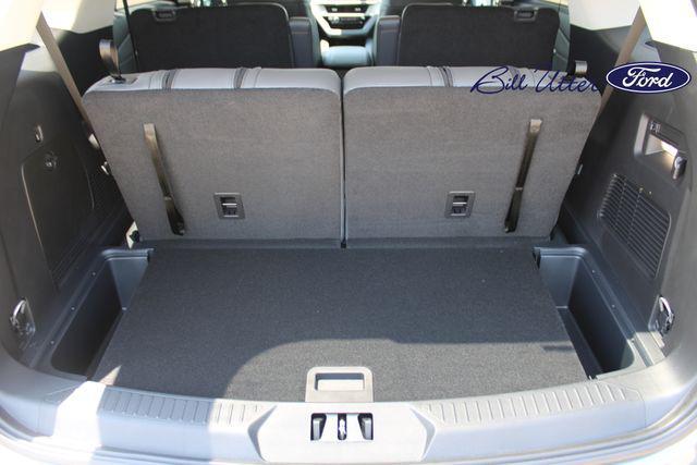 new 2025 Ford Explorer car, priced at $41,099