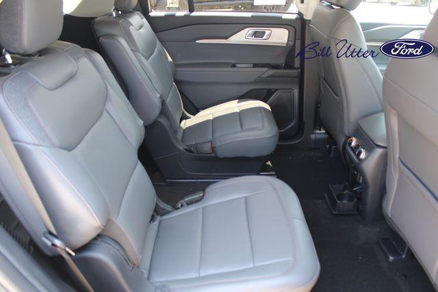 new 2025 Ford Explorer car, priced at $41,099
