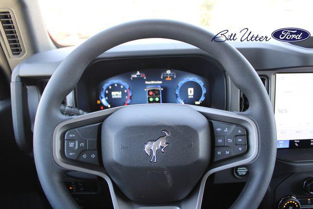 new 2025 Ford Bronco car, priced at $41,014