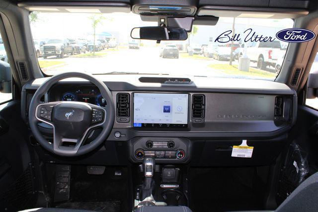 new 2025 Ford Bronco car, priced at $41,014