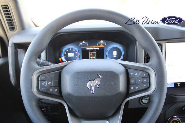 new 2025 Ford Bronco car, priced at $41,014