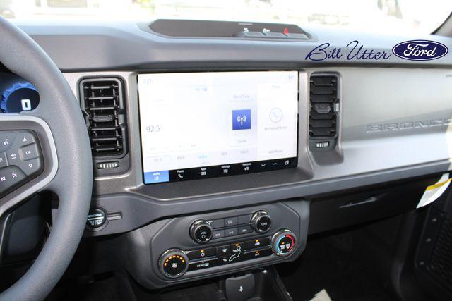 new 2025 Ford Bronco car, priced at $41,014