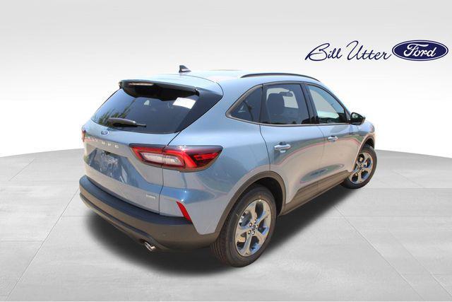 new 2025 Ford Escape car, priced at $33,701
