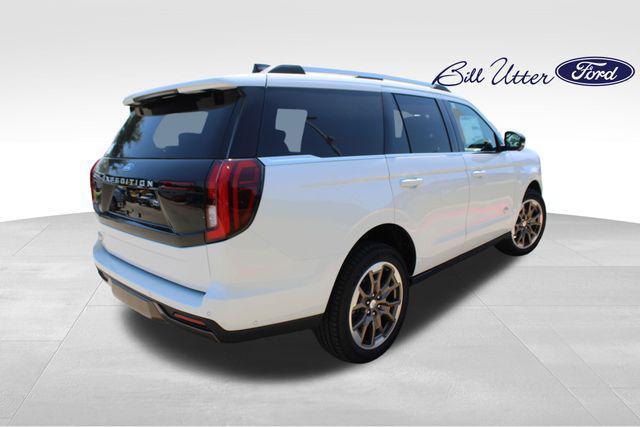 new 2025 Ford Expedition car, priced at $87,165
