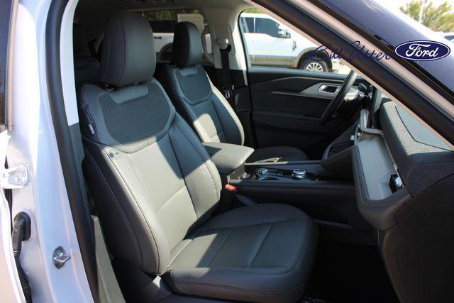 new 2025 Ford Explorer car, priced at $43,353