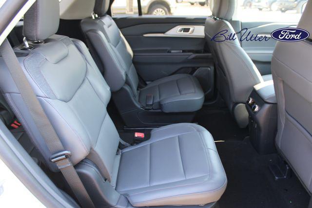 new 2025 Ford Explorer car, priced at $43,353