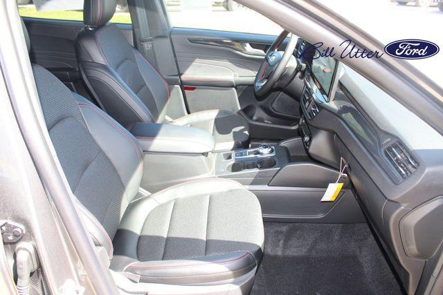new 2025 Ford Escape car, priced at $29,326